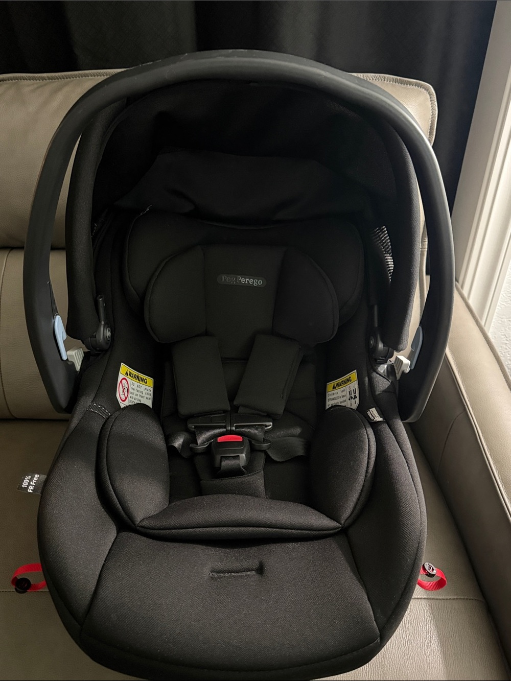Peg Perego Primo Viaggio Urban Mobility Infant Car Seat, used less than 5 times